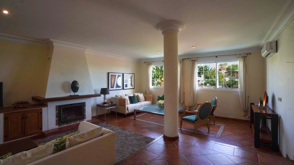 Property photo 3 of 43 Photo 2