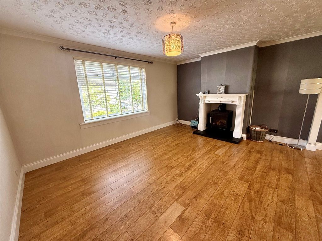 Property photo 2 of 18 Picture No. 44
