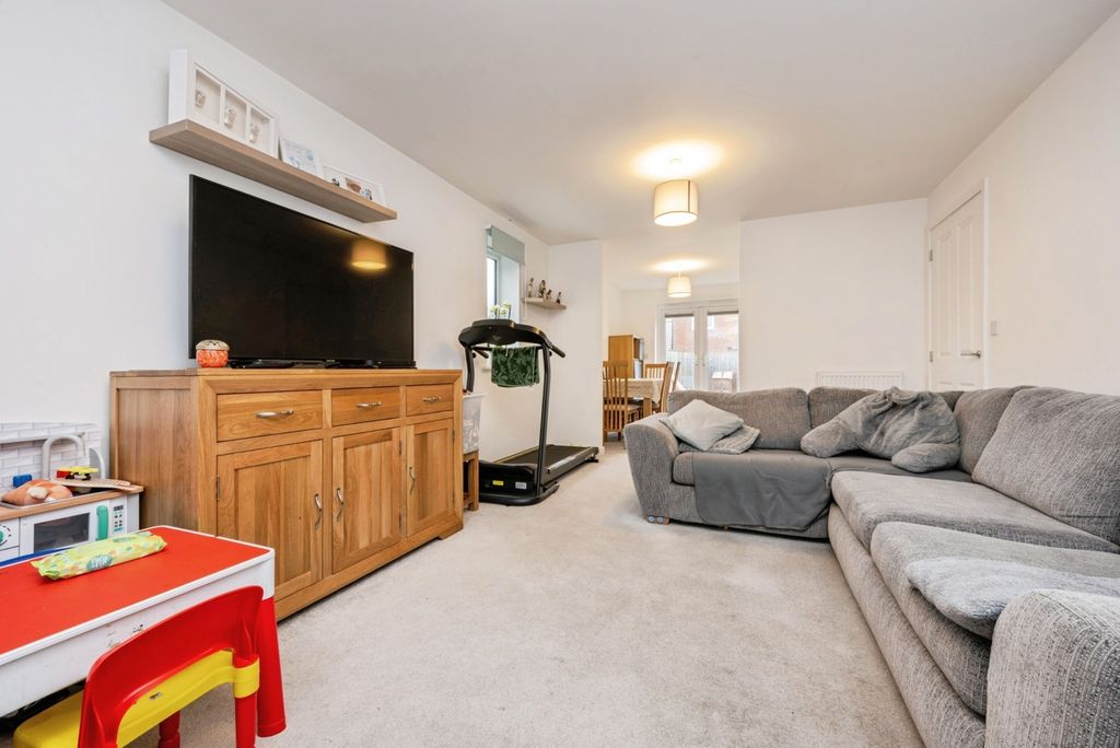 Property photo 2 of 25 Pbox-Img.Jpg