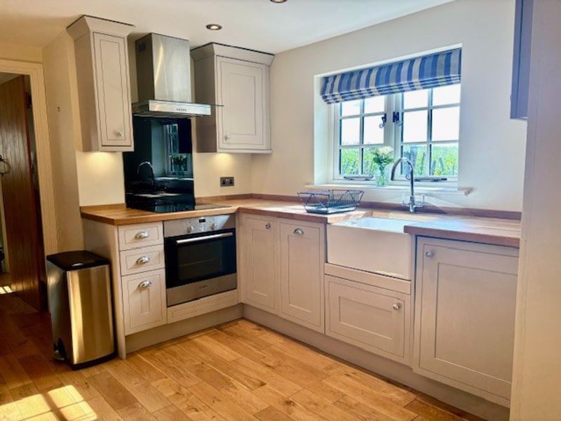 Property photo 2 of 12 Kitchen