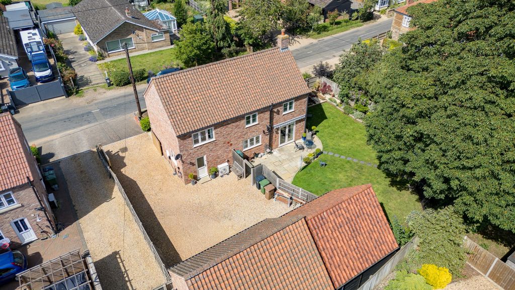 Property photo 2 of 40 5255824