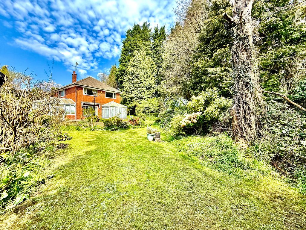 Property photo 1 of 27