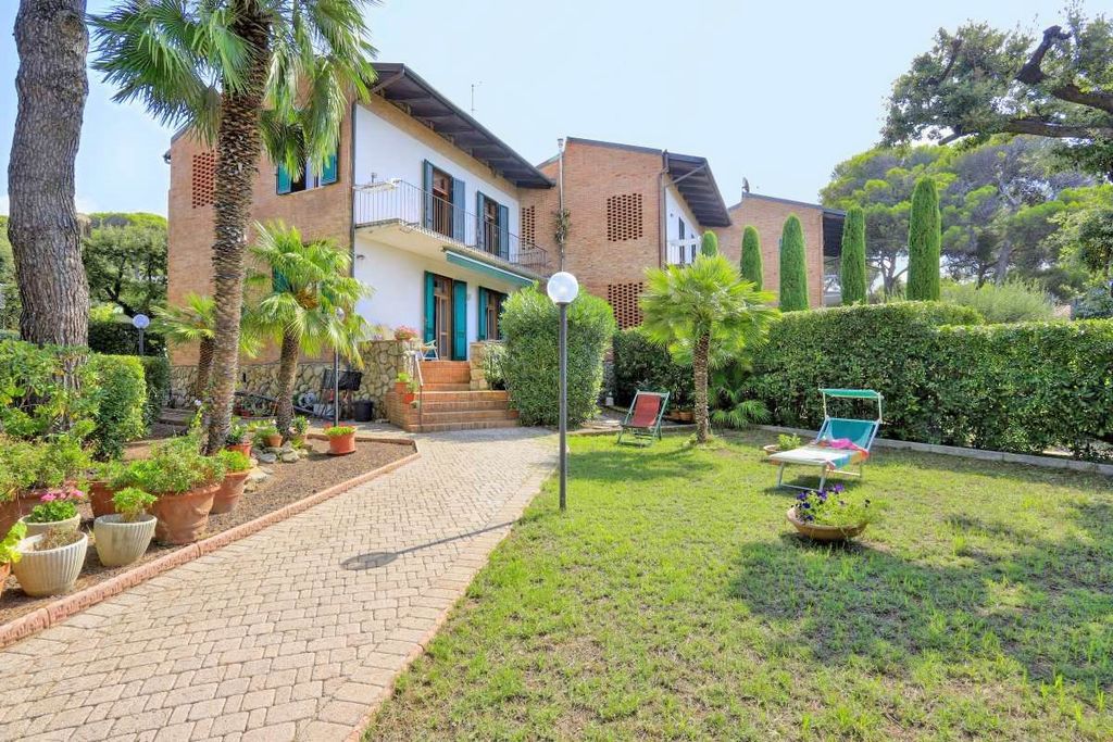 Property photo 3 of 32