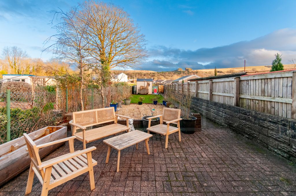 Property photo 3 of 29 Patio