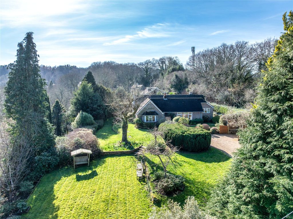 Property photo 2 of 36 Picture No. 08