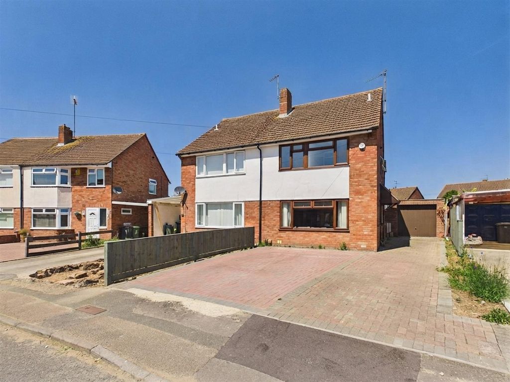 Property photo 1 of 28