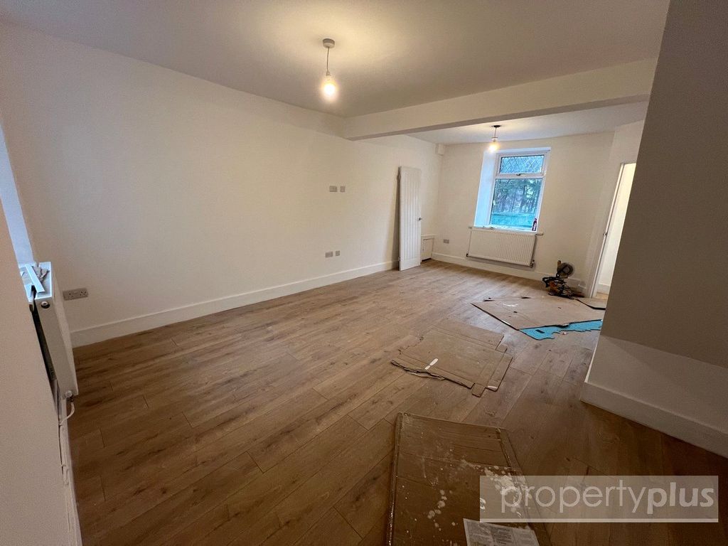 Property photo 3 of 16 Picture No. 08