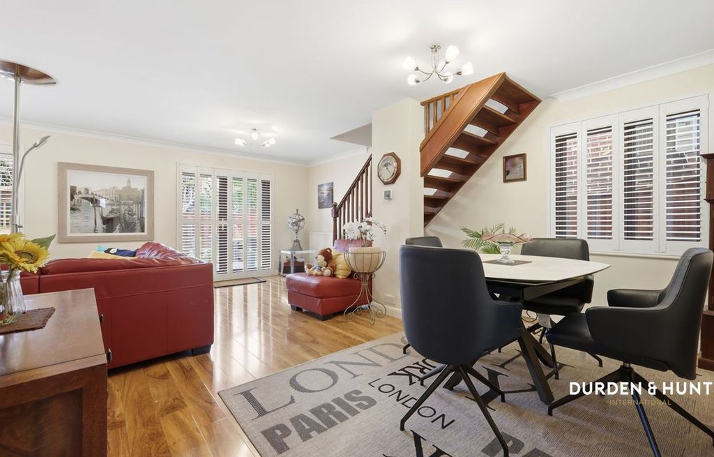 Property photo 2 of 22