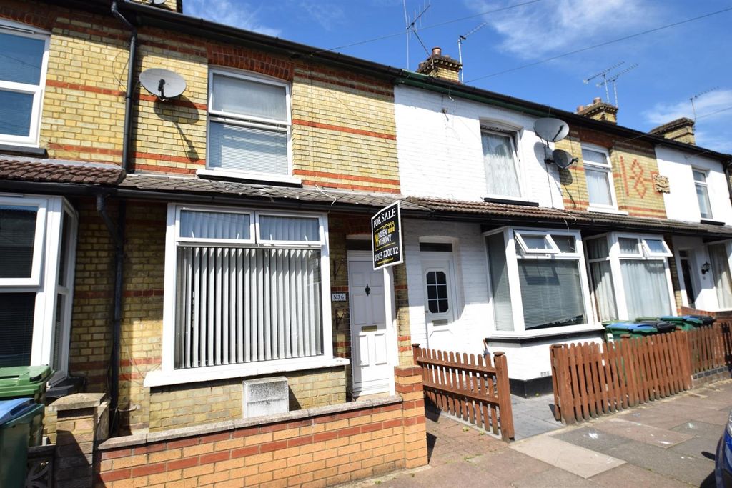 Property photo 1 of 10