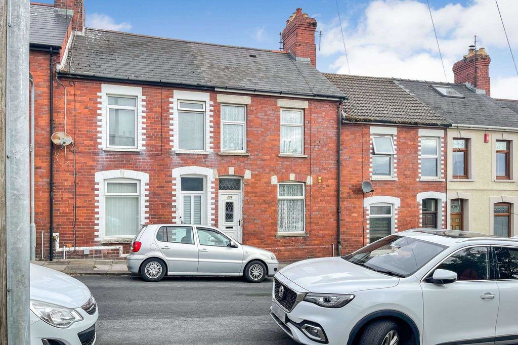 Property photo 3 of 3 124 Phyllis Street, Barry, Wales Cf62 5Uu