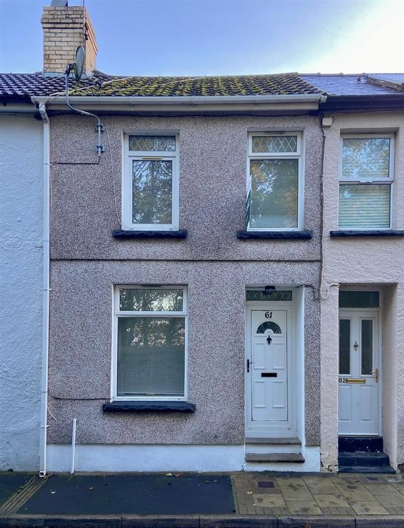 Property photo 1 of 13 Fronbal.Jpg