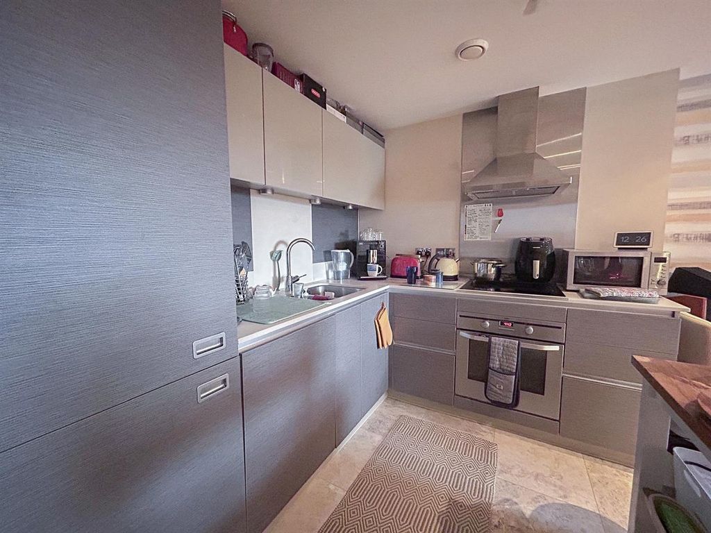 Property photo 2 of 16 13-9.Jpg