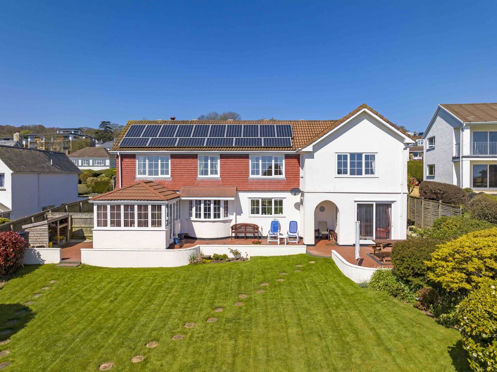 Property photo 2 of 11 Photo 2