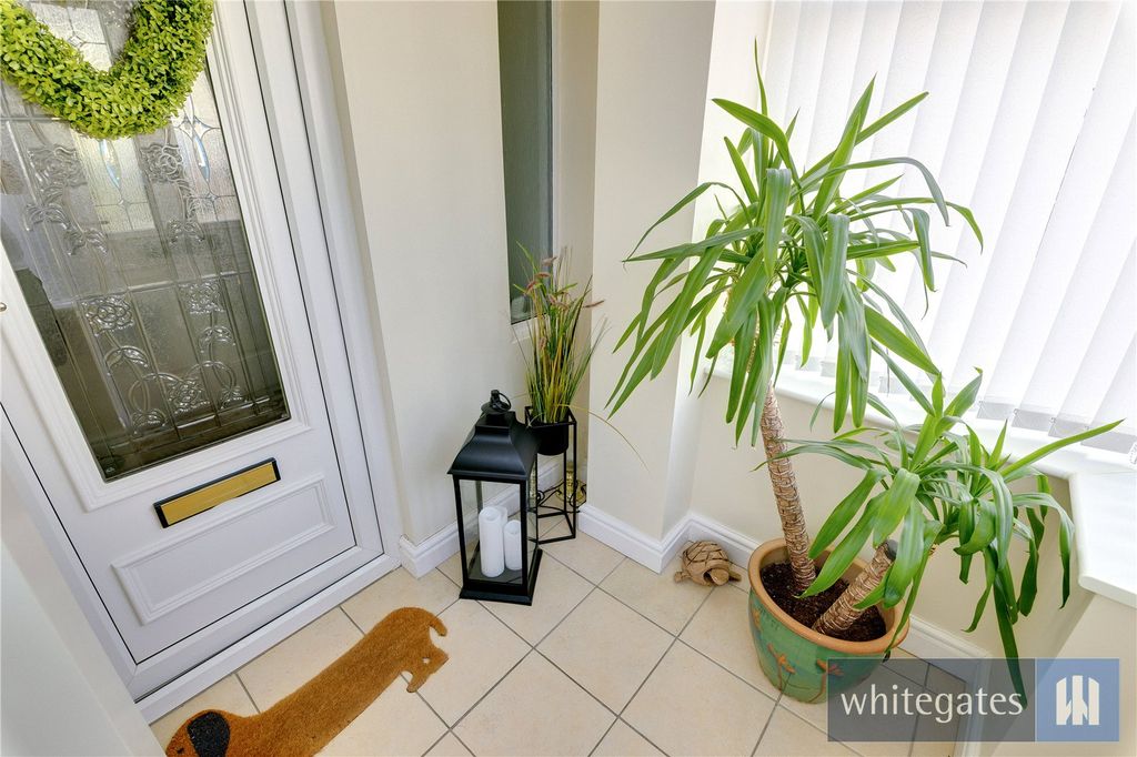 Property photo 3 of 45 Picture No. 05