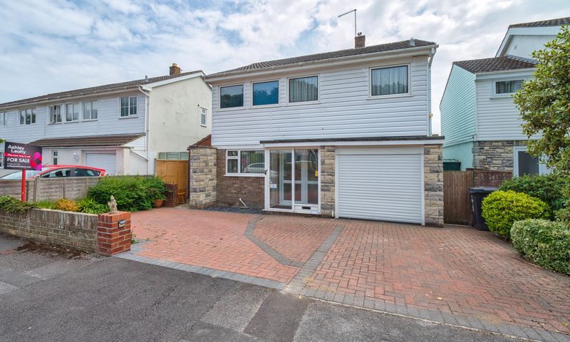 Property photo 1 of 19 Photo 4