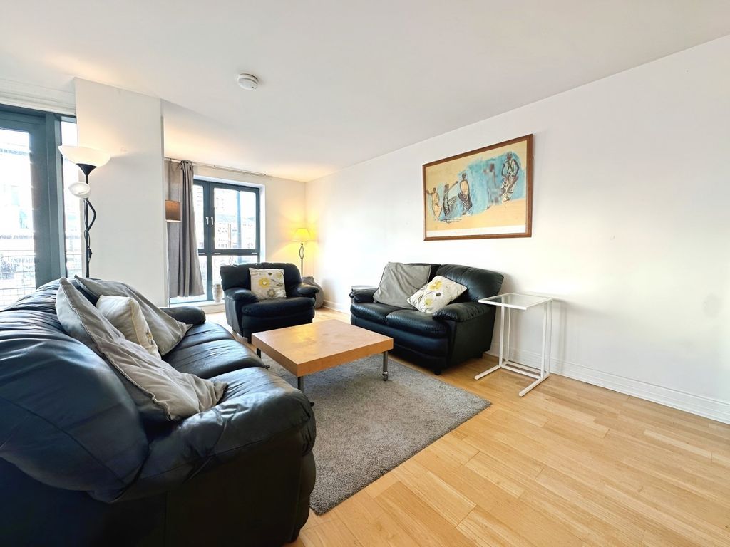 Property photo 2 of 14 Picture No. 30