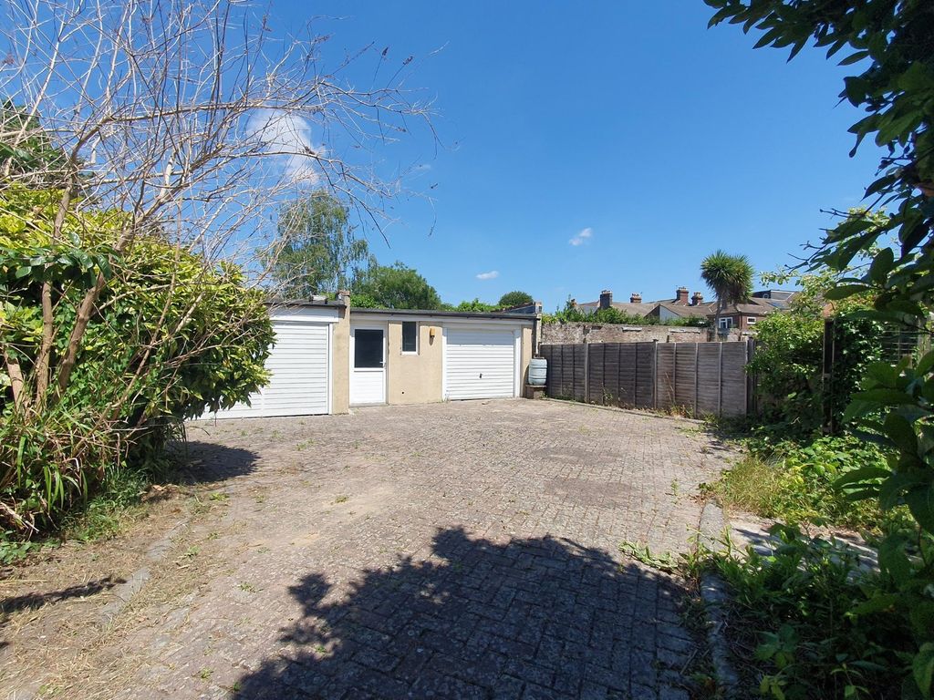 Property photo 3 of 5 Picture No. 02