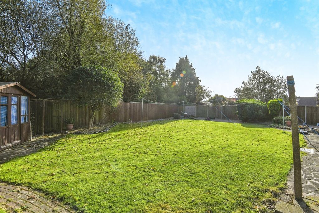 Property photo 2 of 16