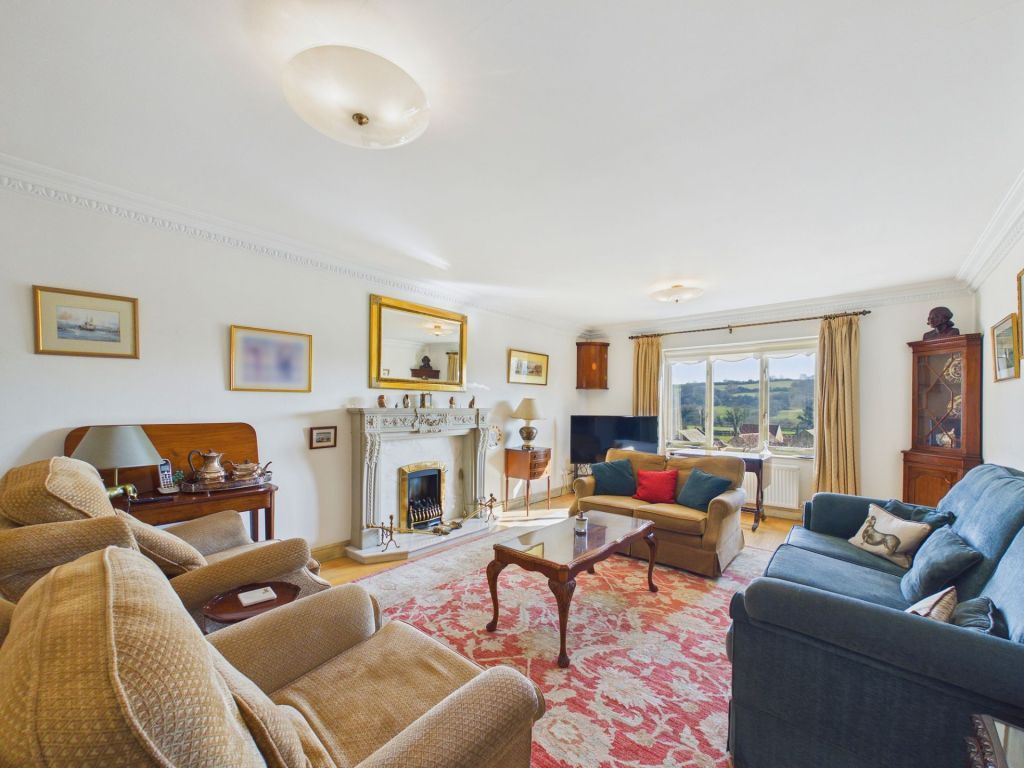 Property photo 2 of 24