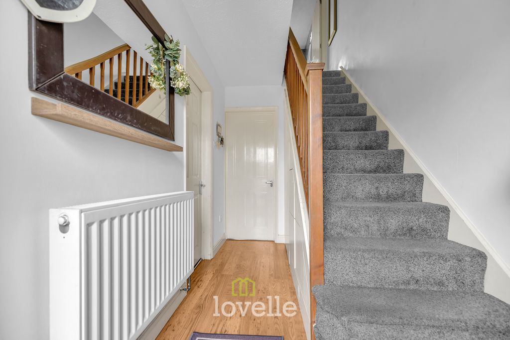 Property photo 3 of 23