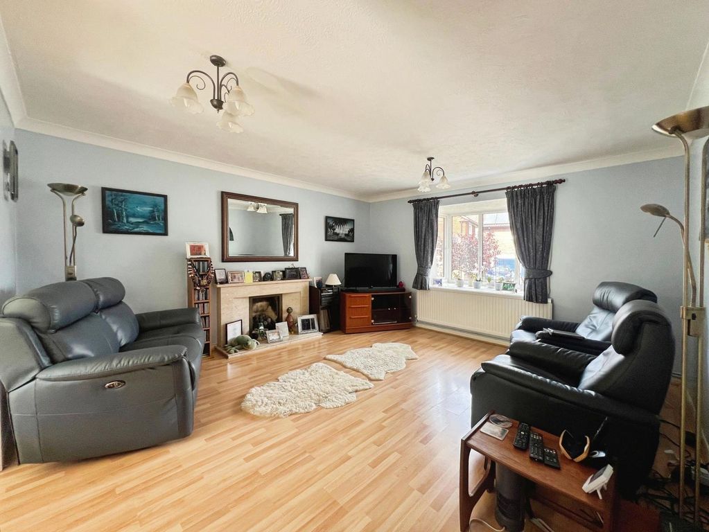 Property photo 2 of 29 Pbox-Img.Jpg