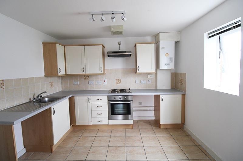 Property photo 3 of 7 Kitchen.Jpg
