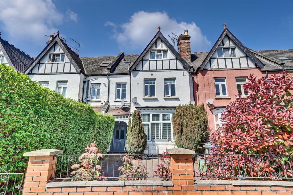 Property photo 1 of 5 Dsc01460-Dsc01464.Jpg