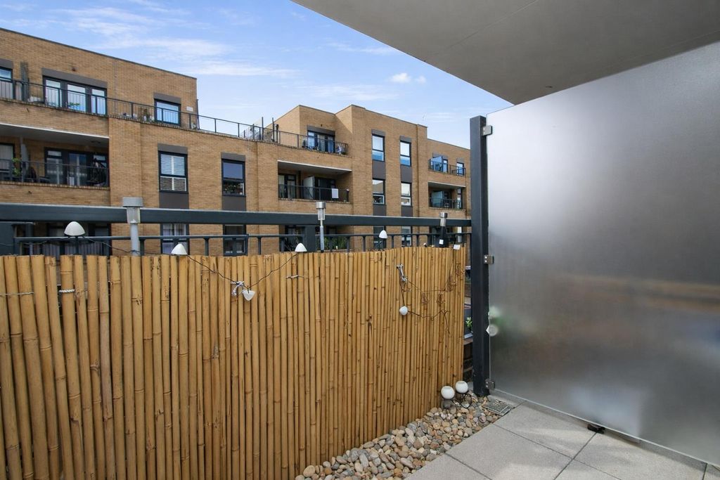 Property photo 3 of 16 Balcony