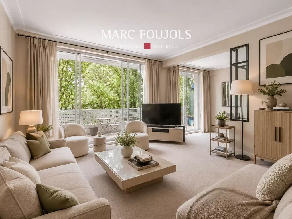 Property photo 1 of 23 Spacious 3-Bedroom Apartment In Paris 16Ème