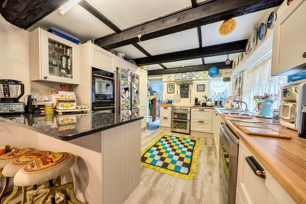 Property photo 2 of 16