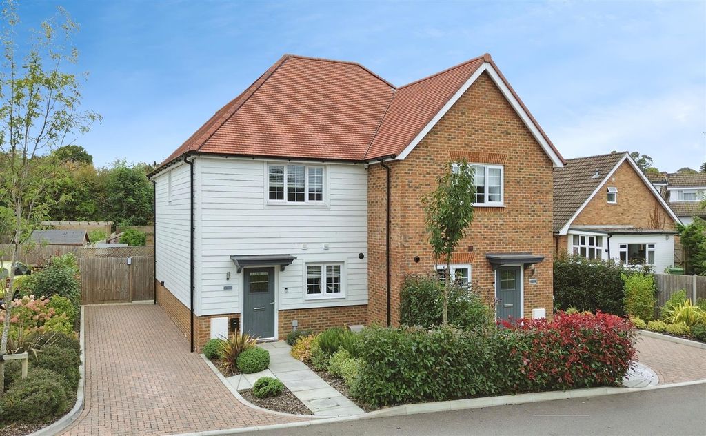 Property photo 1 of 25