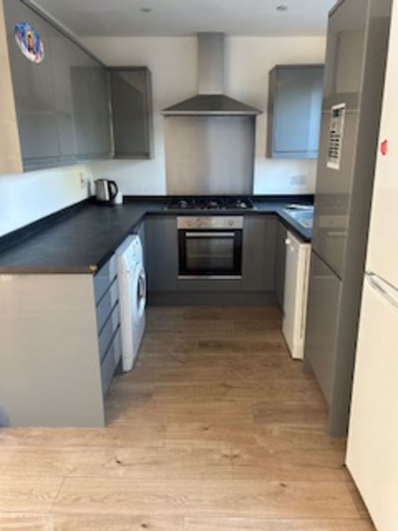 Property photo 3 of 9 Photo 4