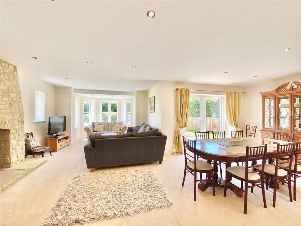 Property photo 3 of 17 5.Jpg