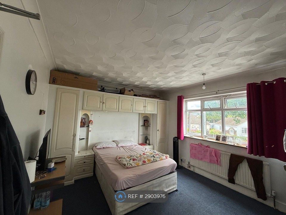 Property photo 2 of 3