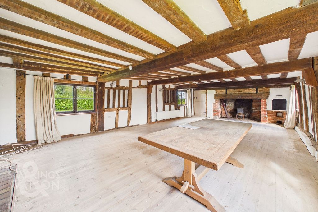 Property photo 3 of 36