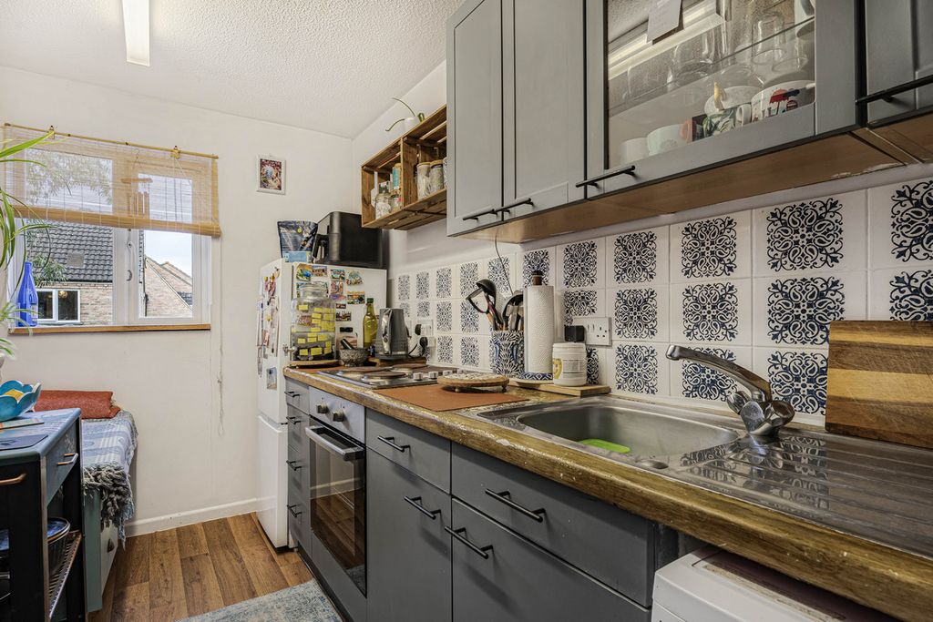 Property photo 3 of 7