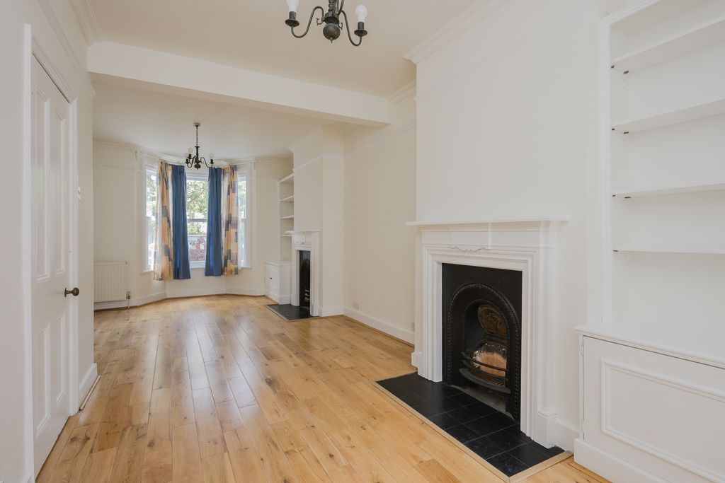 Property photo 2 of 14 Picture No. 05