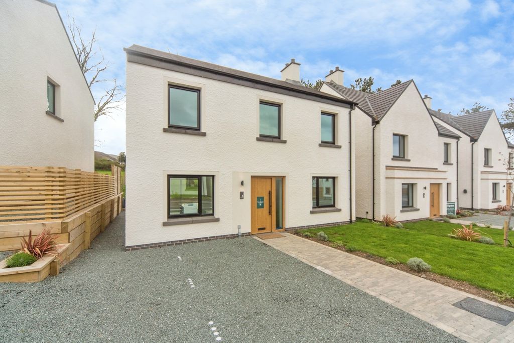 Property photo 1 of 20 Pbox-Img.Jpg