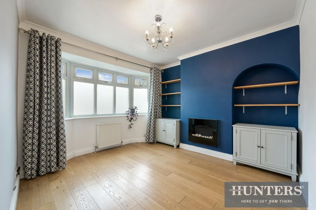 Property photo 2 of 19 Buckland Way  (12 From 21)-1.Jpg
