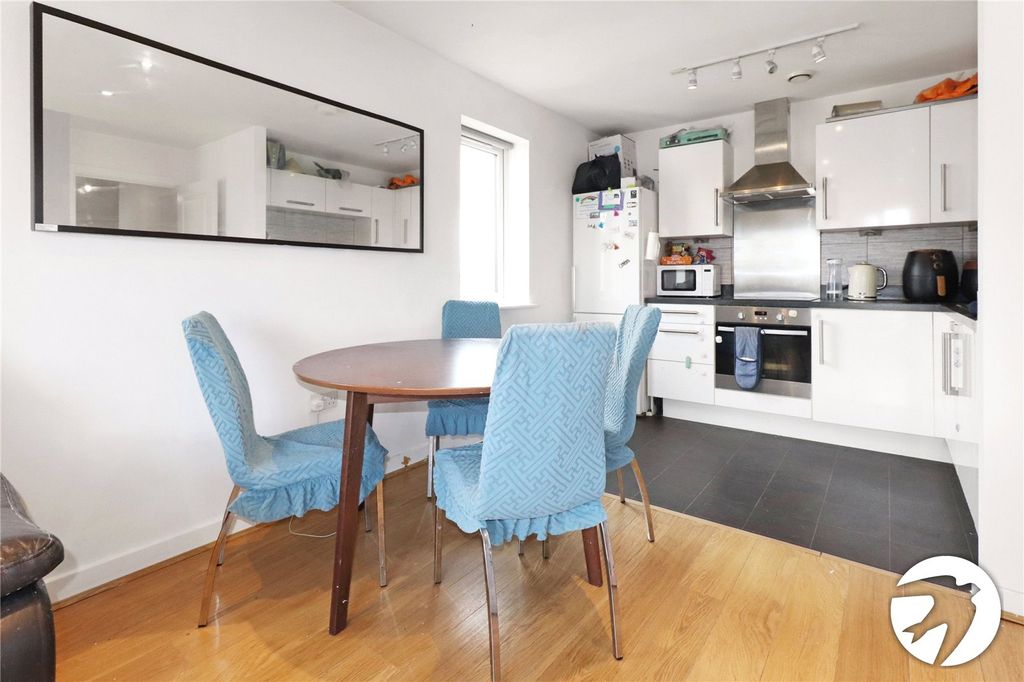 Property photo 3 of 13 Picture No. 08