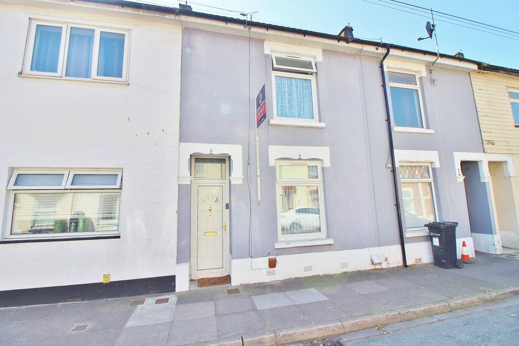 Property photo 1 of 12