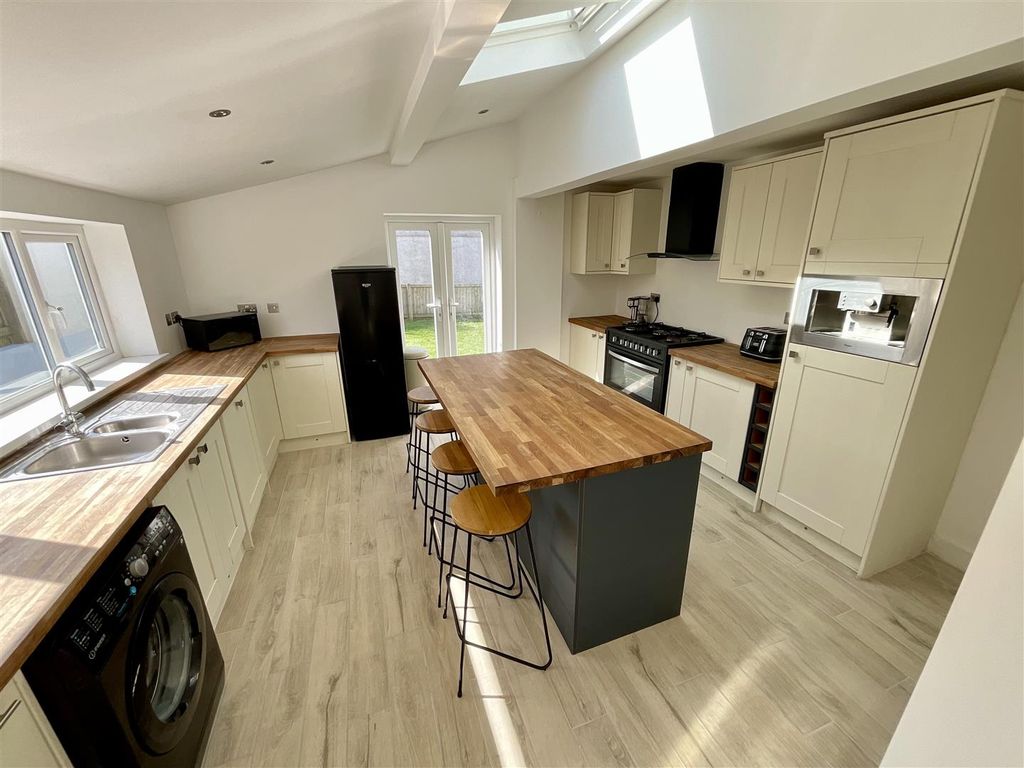 Property photo 3 of 46 Img_9458.Jpeg