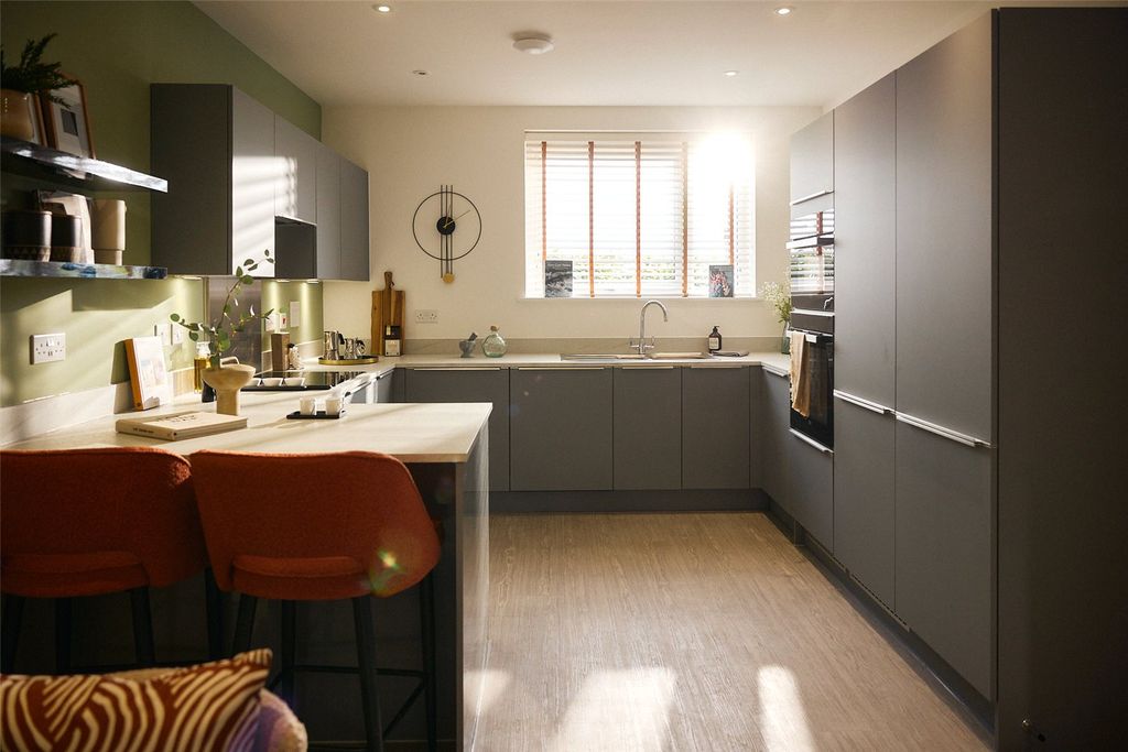 Property photo 2 of 12 Picture No. 19