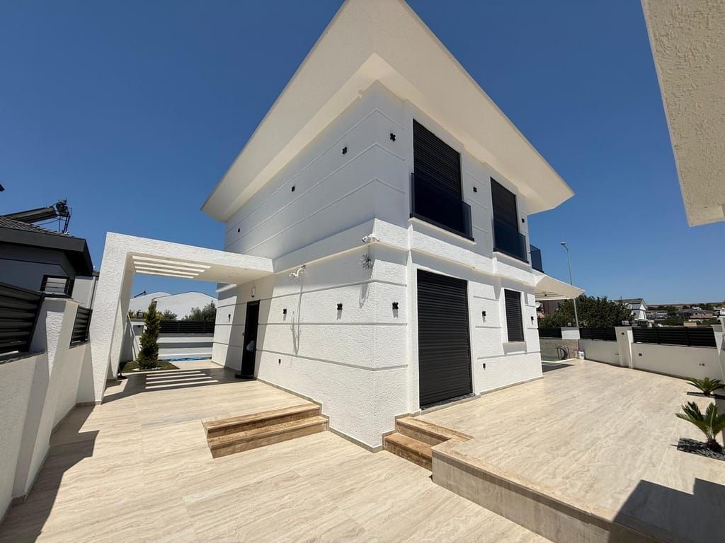 Property photo 3 of 22 Altinkum Villa Traltv700 3