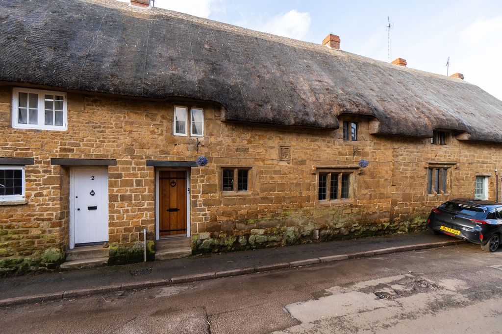 Property photo 2 of 30