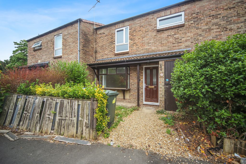 Property photo 1 of 17 17 Great Meadow, Astley Village, Chorley, Lancashire, Pr7 1st