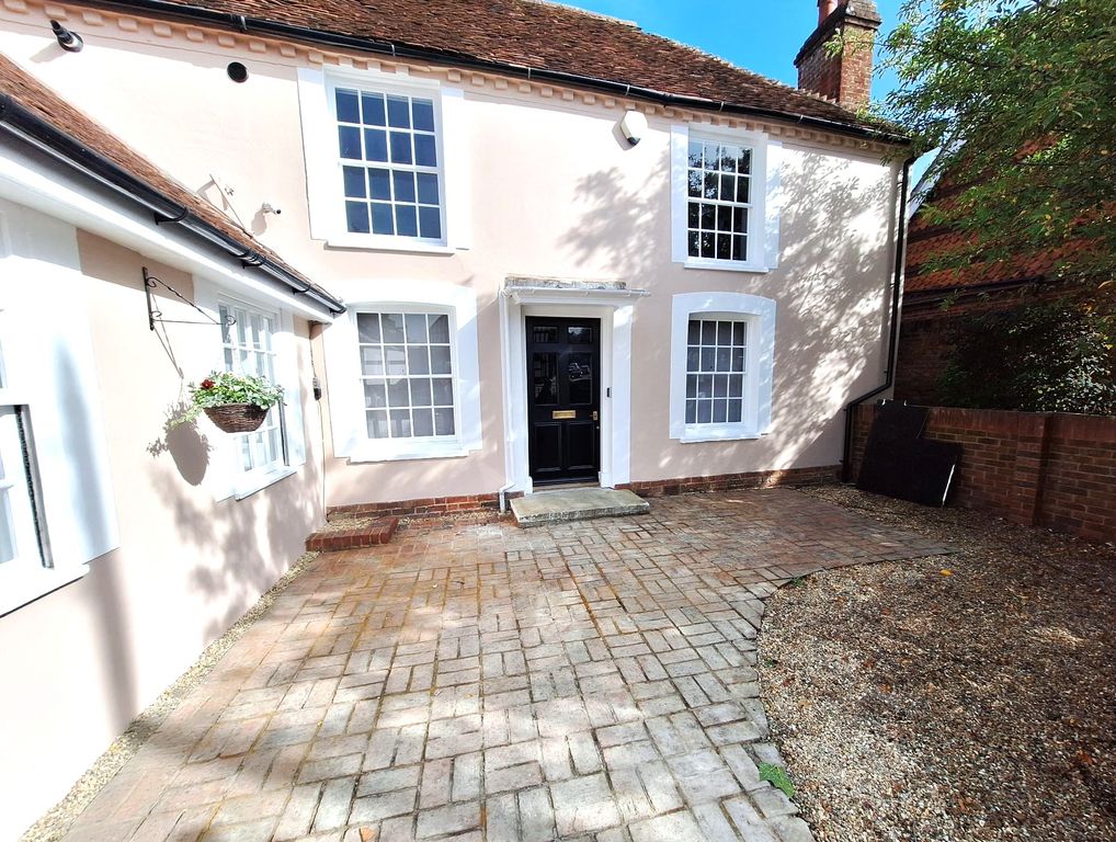 Property photo 1 of 3 35 High Street Cranleigh