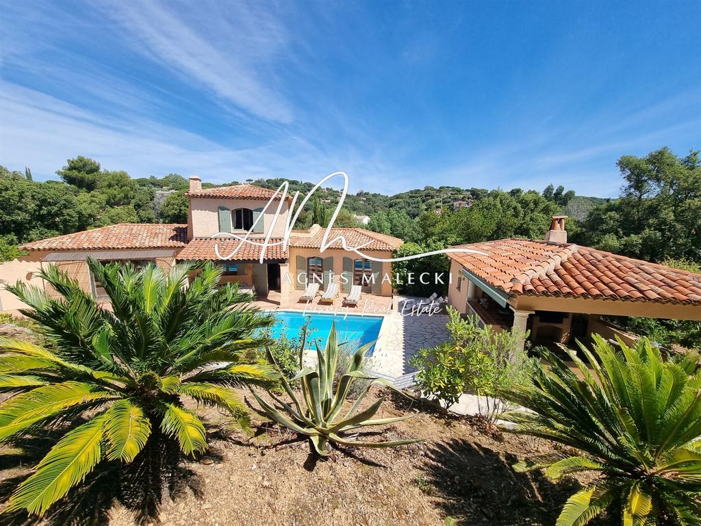 Property photo 1 of 10 La Croix Valmer Near Gigaro Beaches!