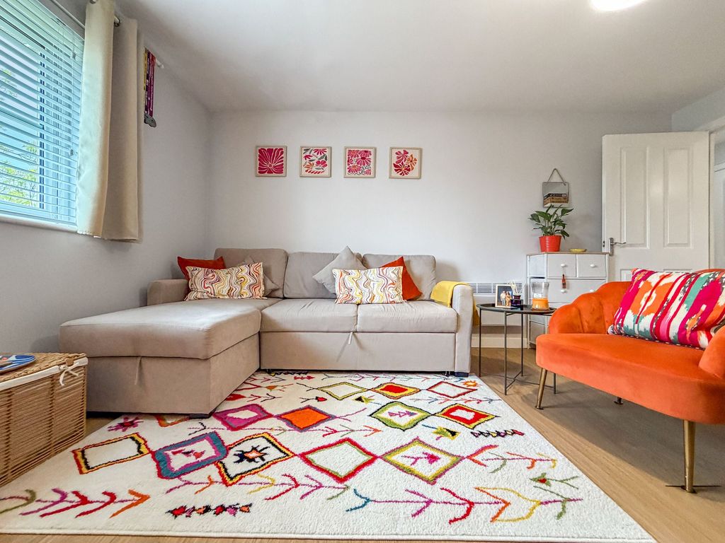 Additional image 9 of 2 bed flat for saleSmall Meadow Court, Caerphilly CF83