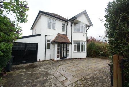 Property photo 1 of 6 4 Falcondale.Jpg
